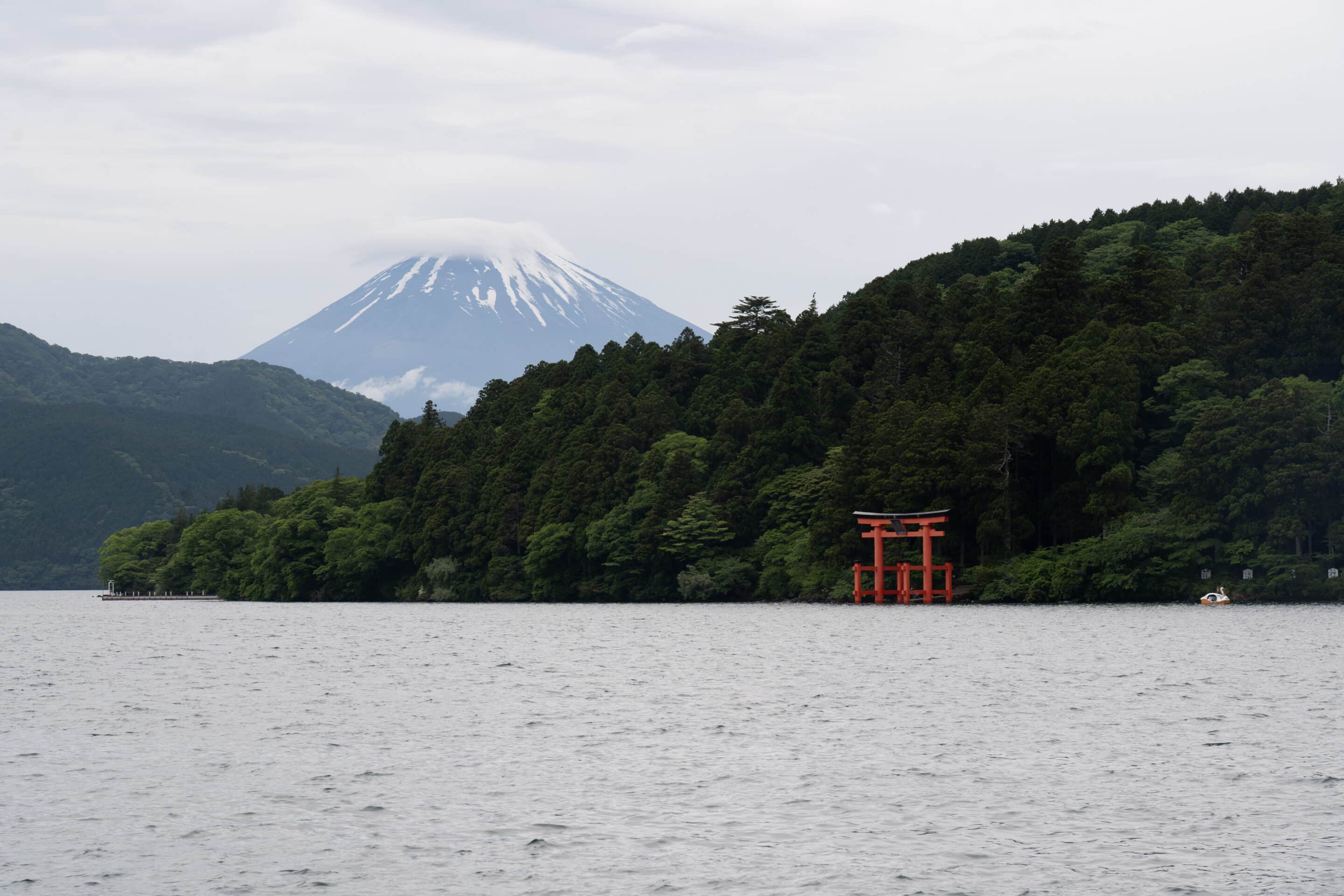 lac ashi hakone