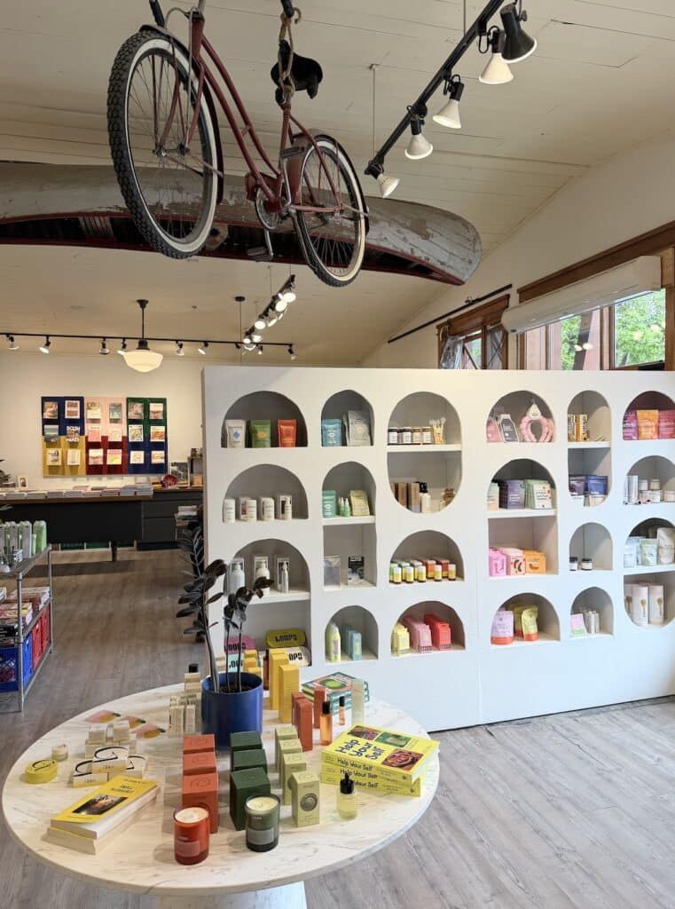 boutique canmore