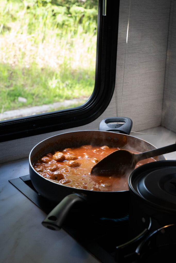 cuisiner camping car roadsurfer