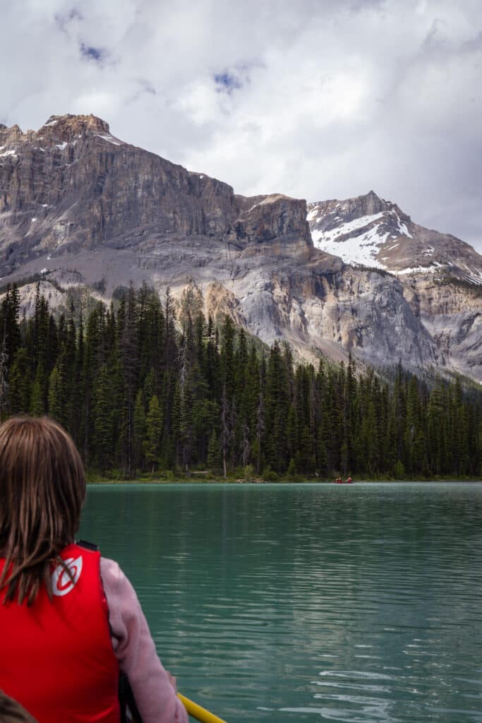 canoe emerald lake canada