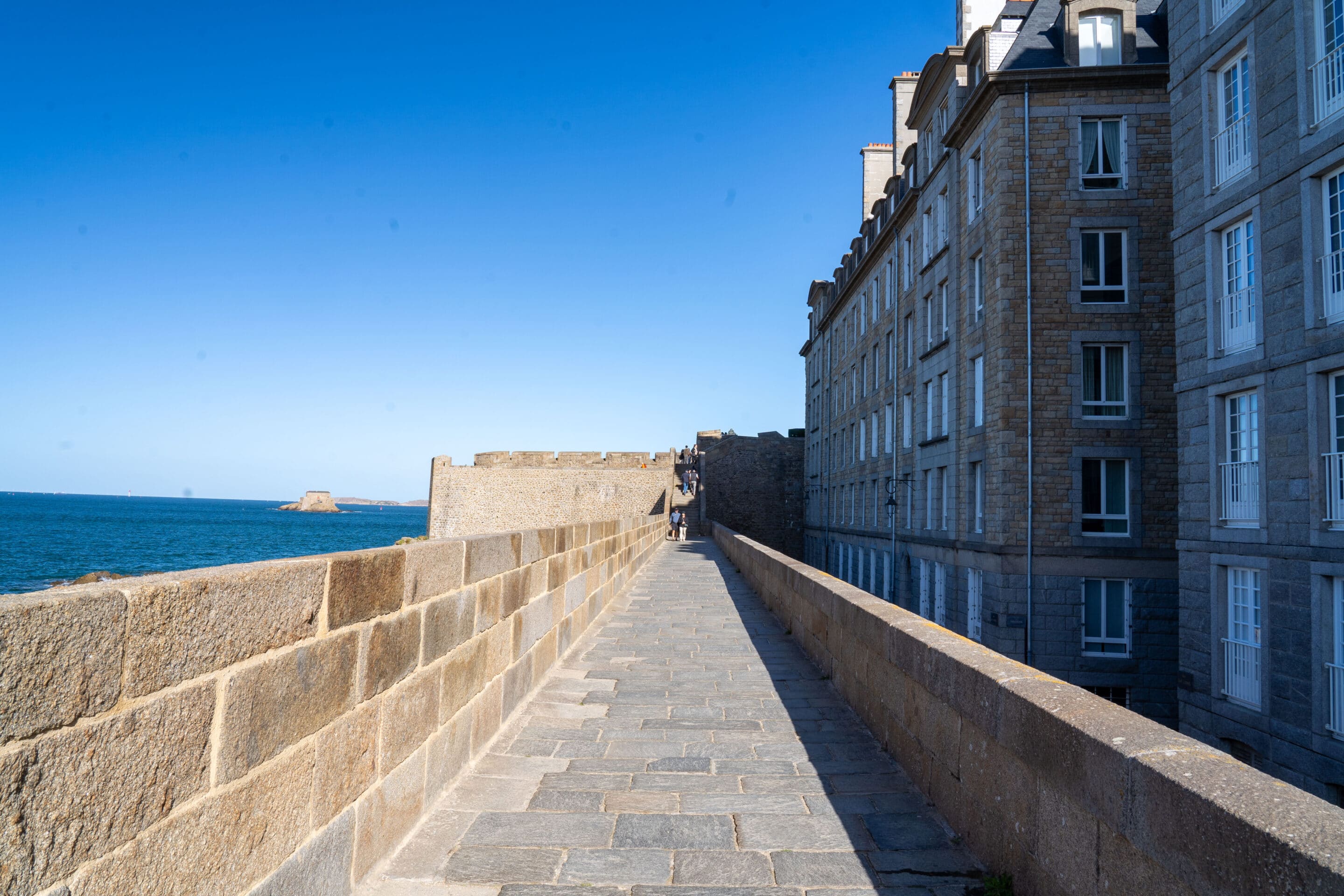 saint malo remparts